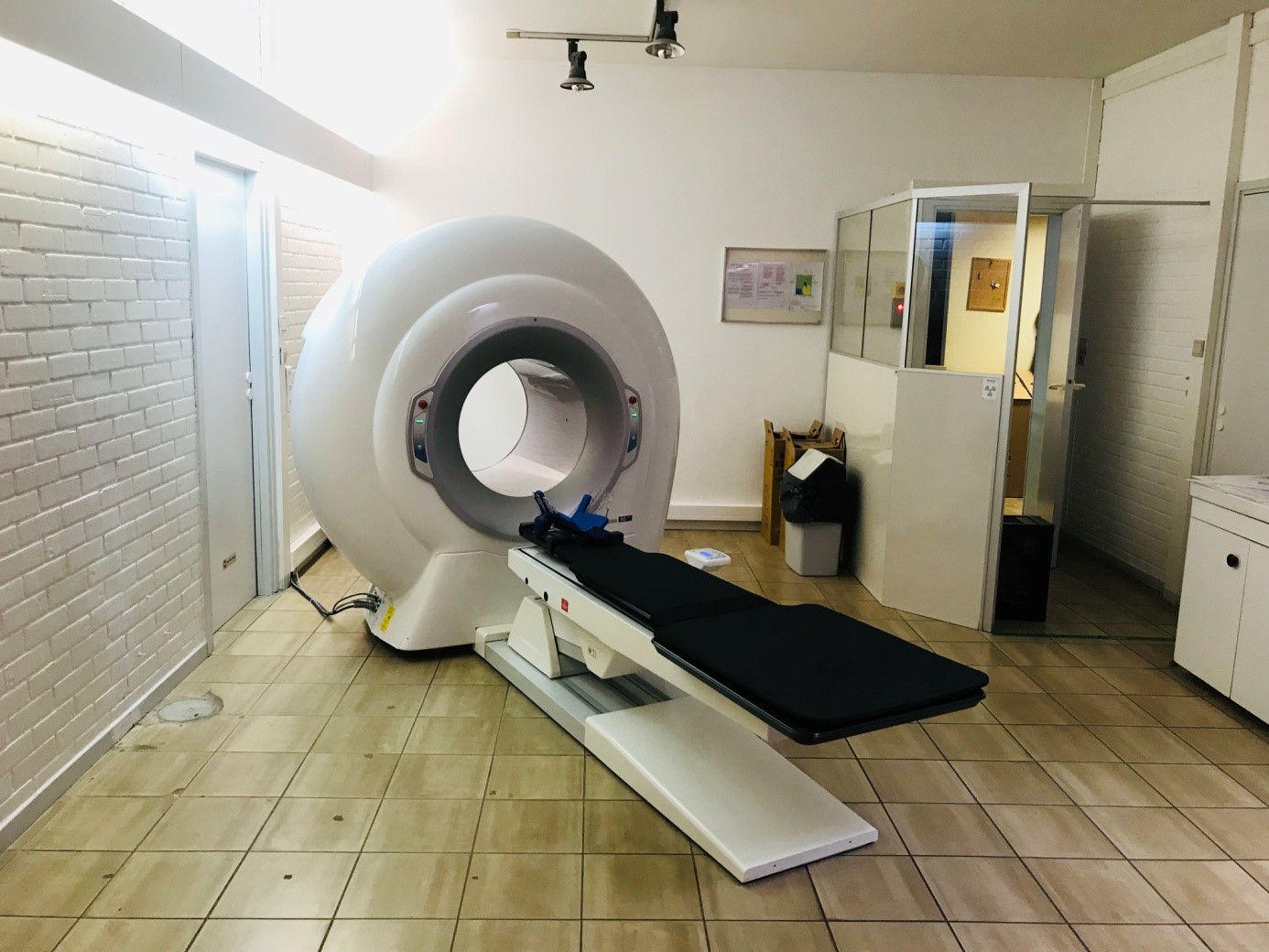 Photographie d'une échographie de la gorge